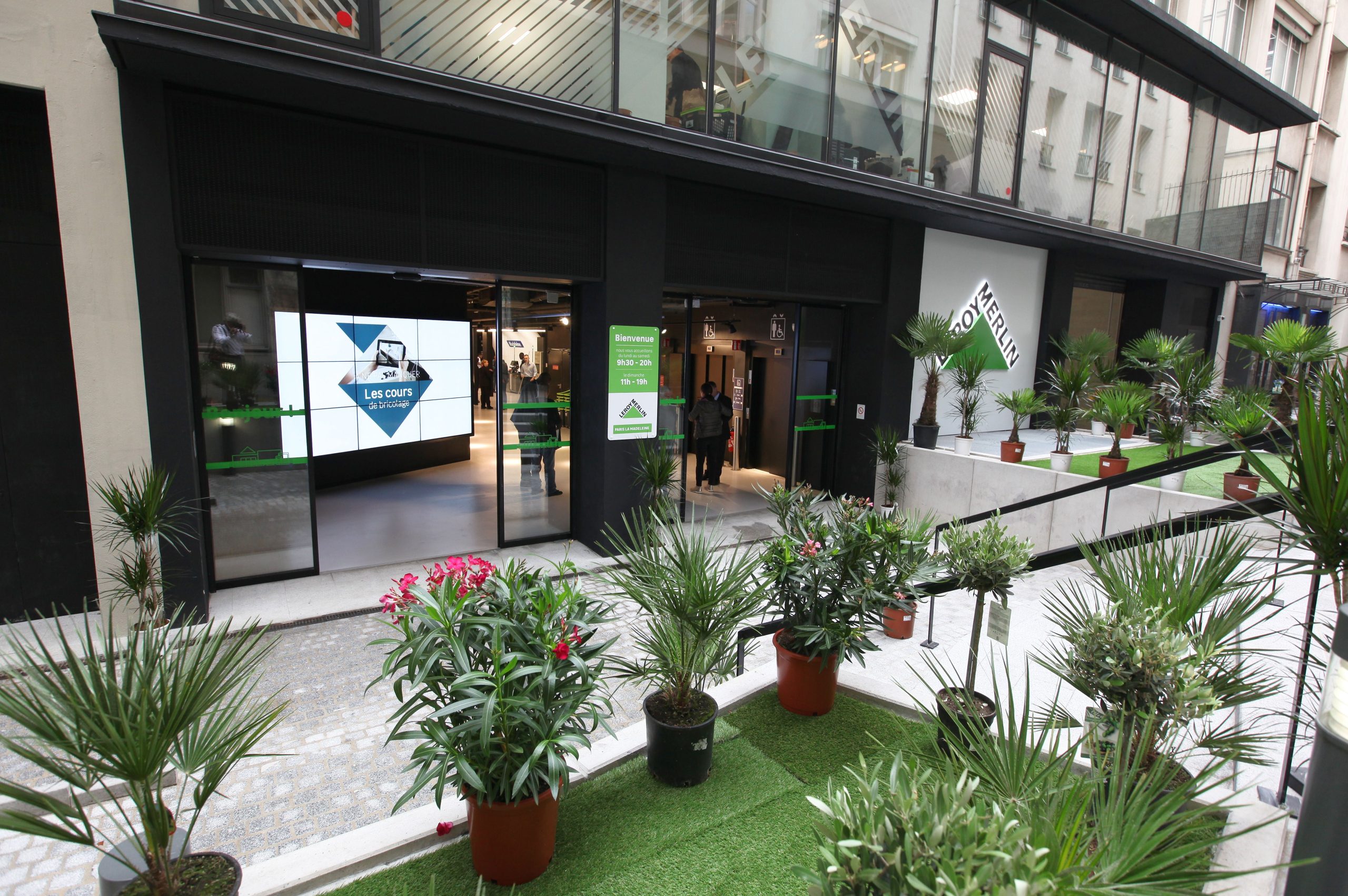 changement-robinet-saint-cloud-1-scaled Changez votre robinet à Saint-Cloud (92210) : une installation rapide et sans stress