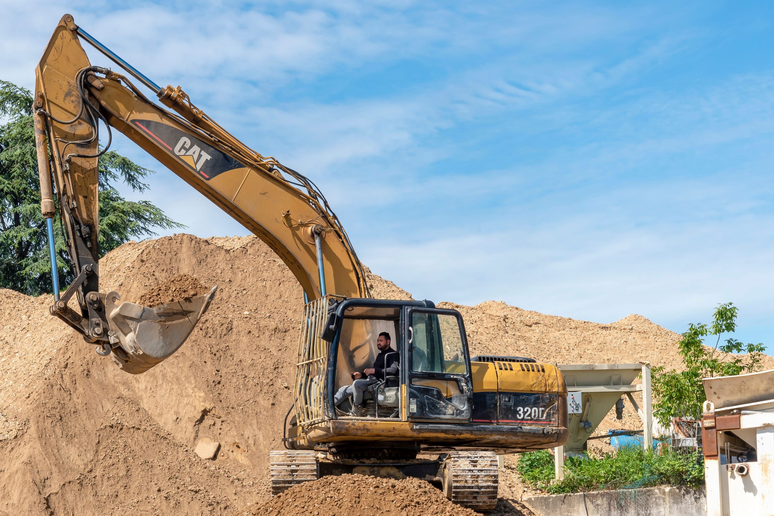 besoin d’un service de déblaiement à morangis ? profitez d’une intervention rapide et professionnelle pour vider, nettoyer et évacuer tous types de locaux. devis gratuit et accompagnement personnalisé.