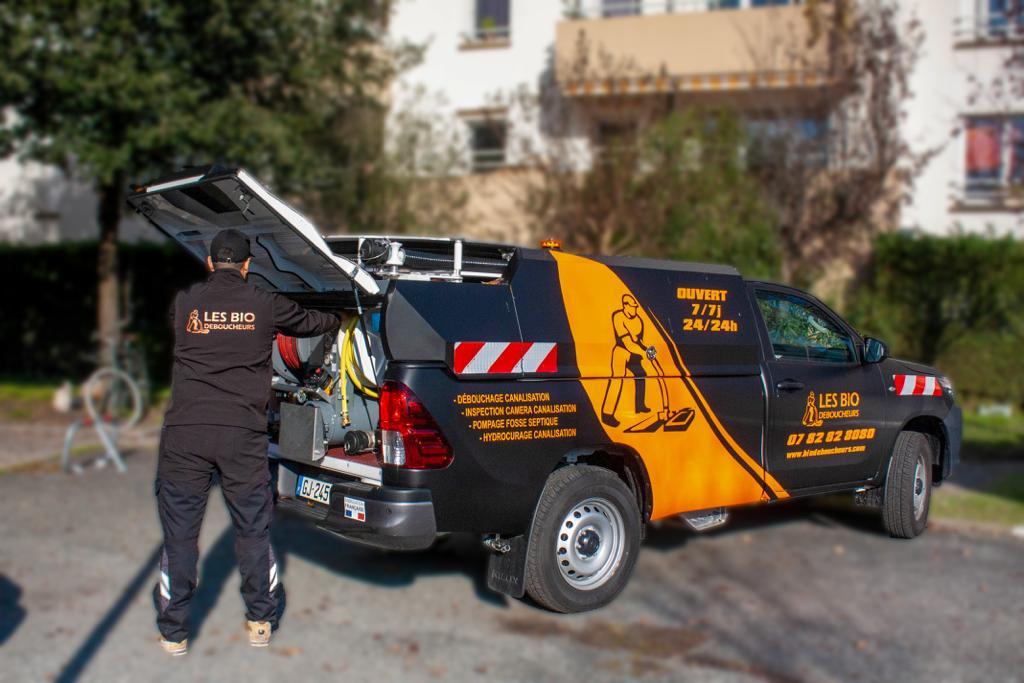 debouchage-canalisation-chilly-mazarin-2 Débouchage canalisation à Chilly-Mazarin (91380) : solution rapide pour des canalisations impeccables !