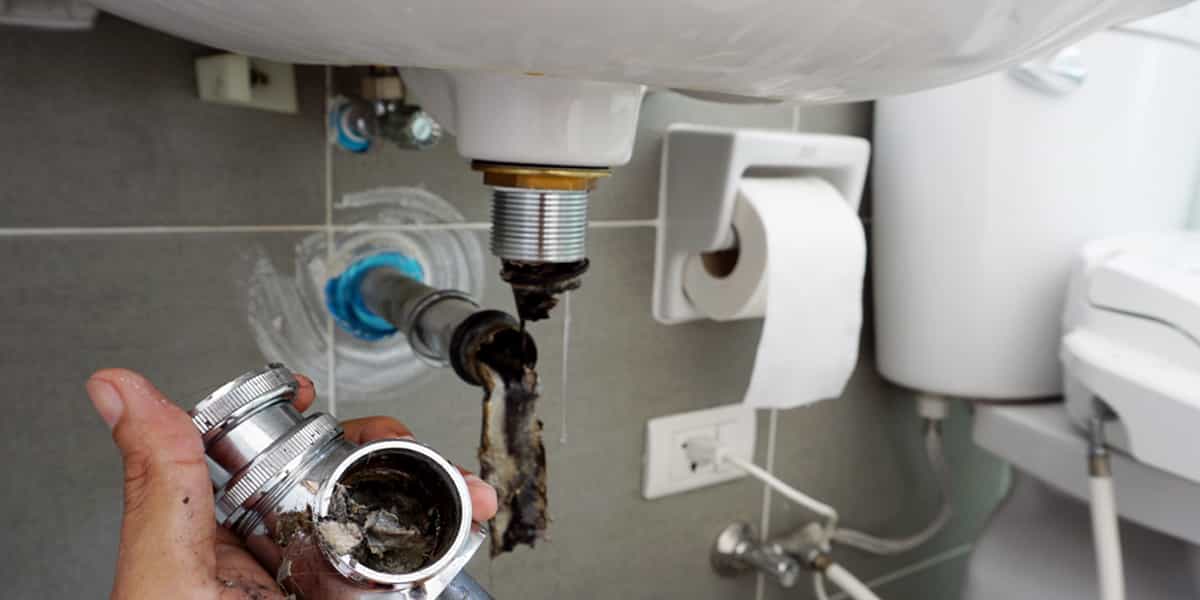 découvrez notre service rapide et efficace de débouchage de canalisation à guigneville. intervention 7j/7 pour tous types de bouchons, devis gratuit, satisfaction garantie.