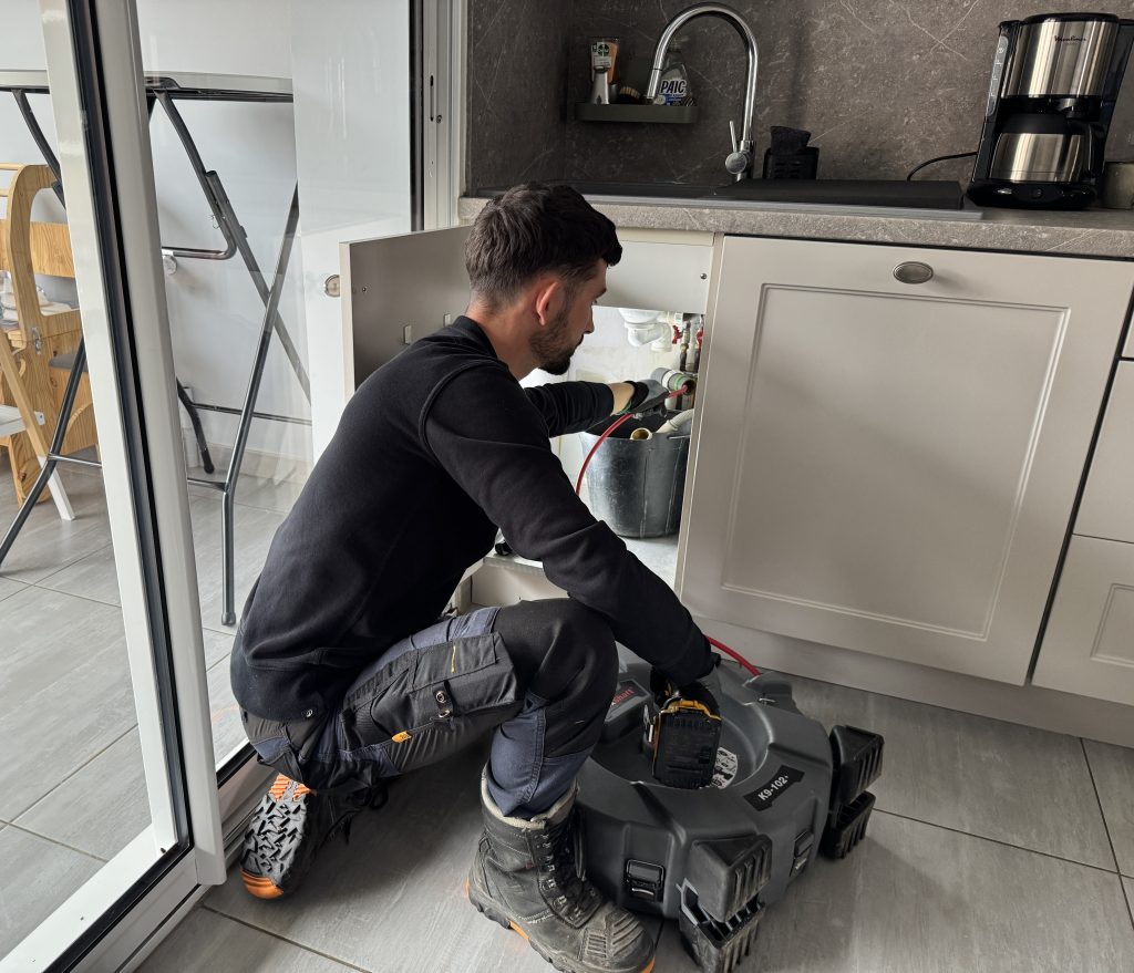 debouchage-canalisation-rapide-6 Débouchage canalisation à Guillerval : offrez une seconde vie à vos tuyaux en un temps record