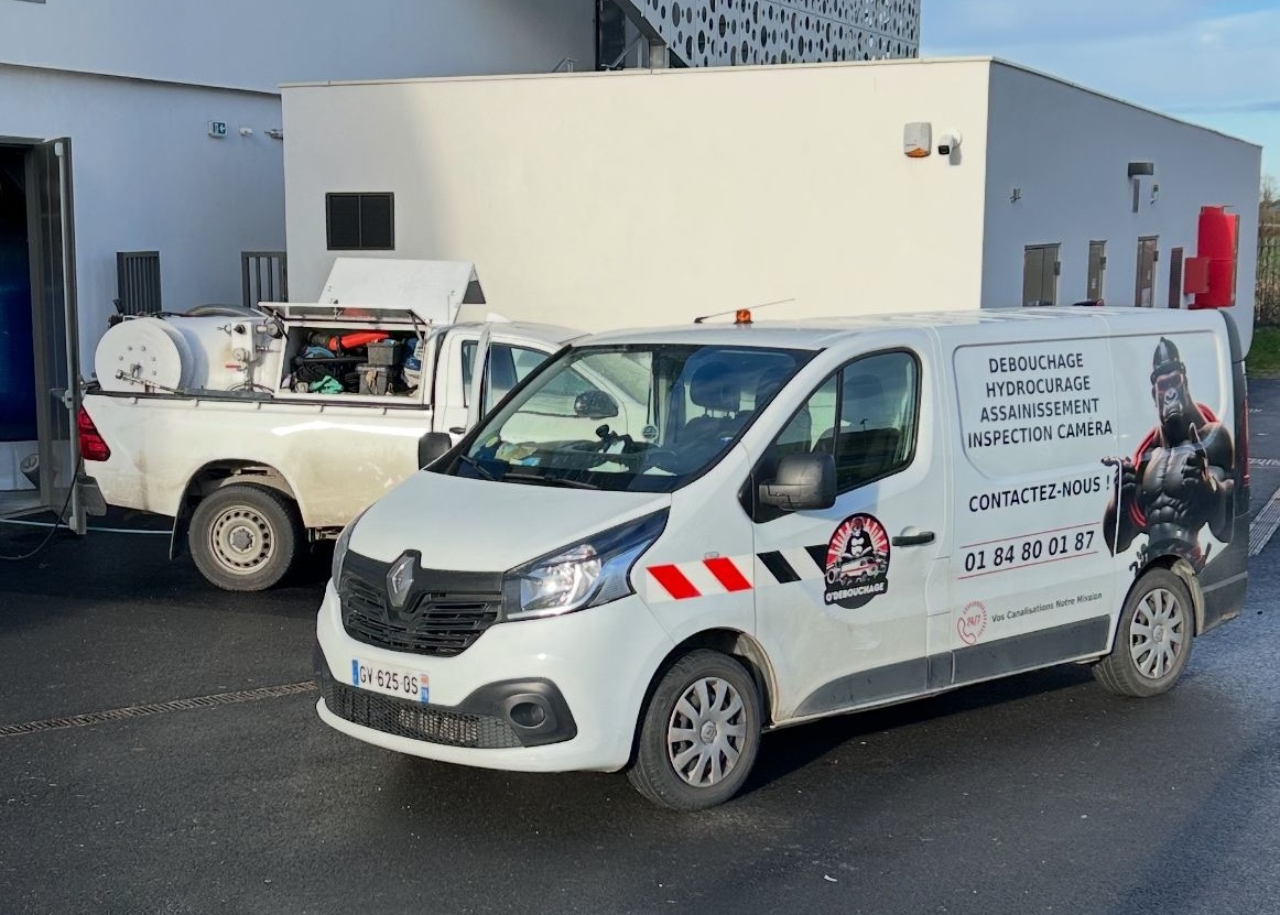 debouchage-etampes-1 Débouchage canalisation à Étampes : retrouvez des canalisations propres et un service rapide dans le 91150