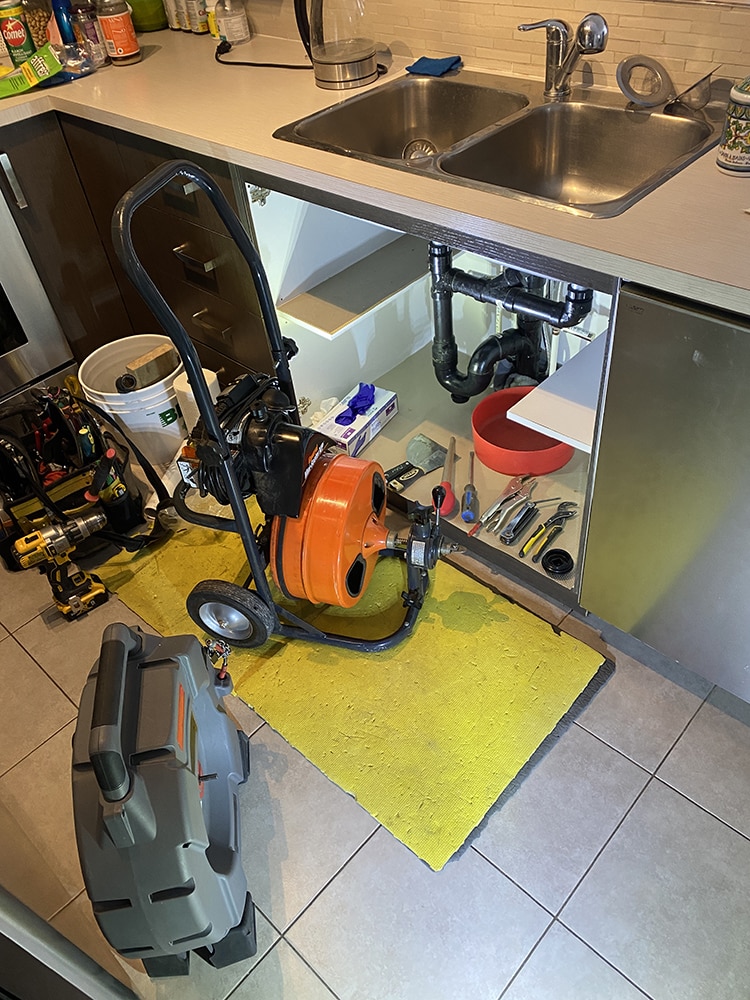 debouchage-evier-boissy-sous-saint-yon-1 Débouchage évier à Boissy-sous-Saint-Yon (91790) : solution rapide et efficace pour vos canalisations