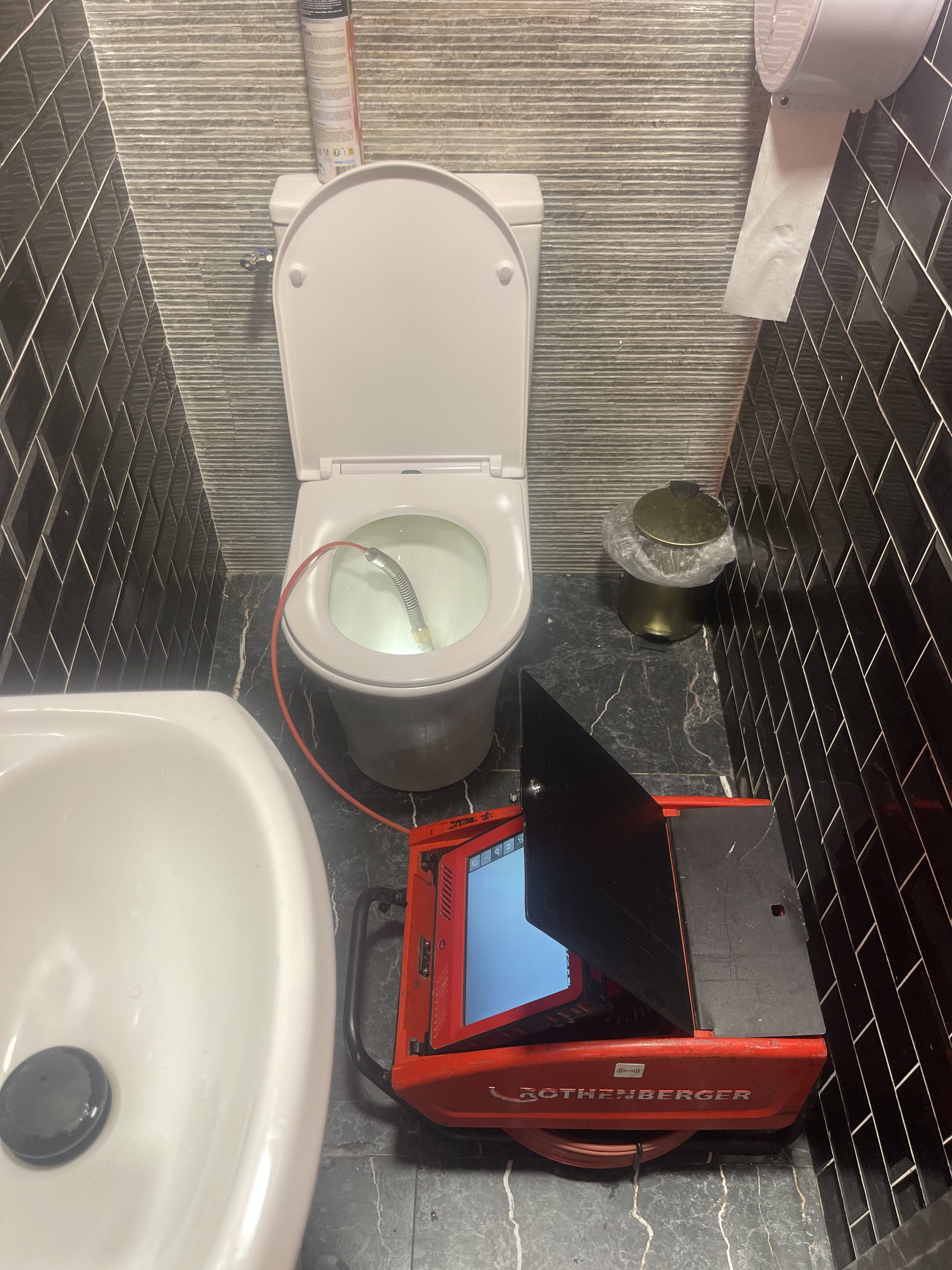 debouchage-wc-arrancourt-2 Débouchage wc à Arrancourt (91690) : dites adieu aux bouchons rapidement