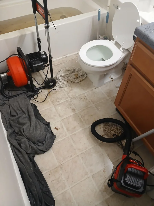 debouchage-wc-juvisy Débouchage wc à Juvisy-sur-Orge : solution rapide et efficace pour vos urgences sanitaires