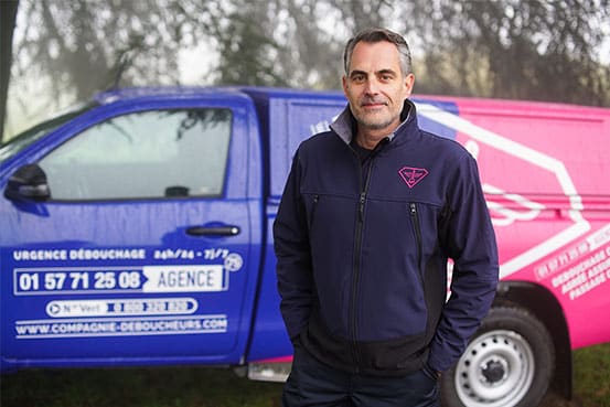 debouchage-wc-vaucresson-1 Débouchage wc à Vaucresson (92420) : la solution rapide pour des toilettes sans souci