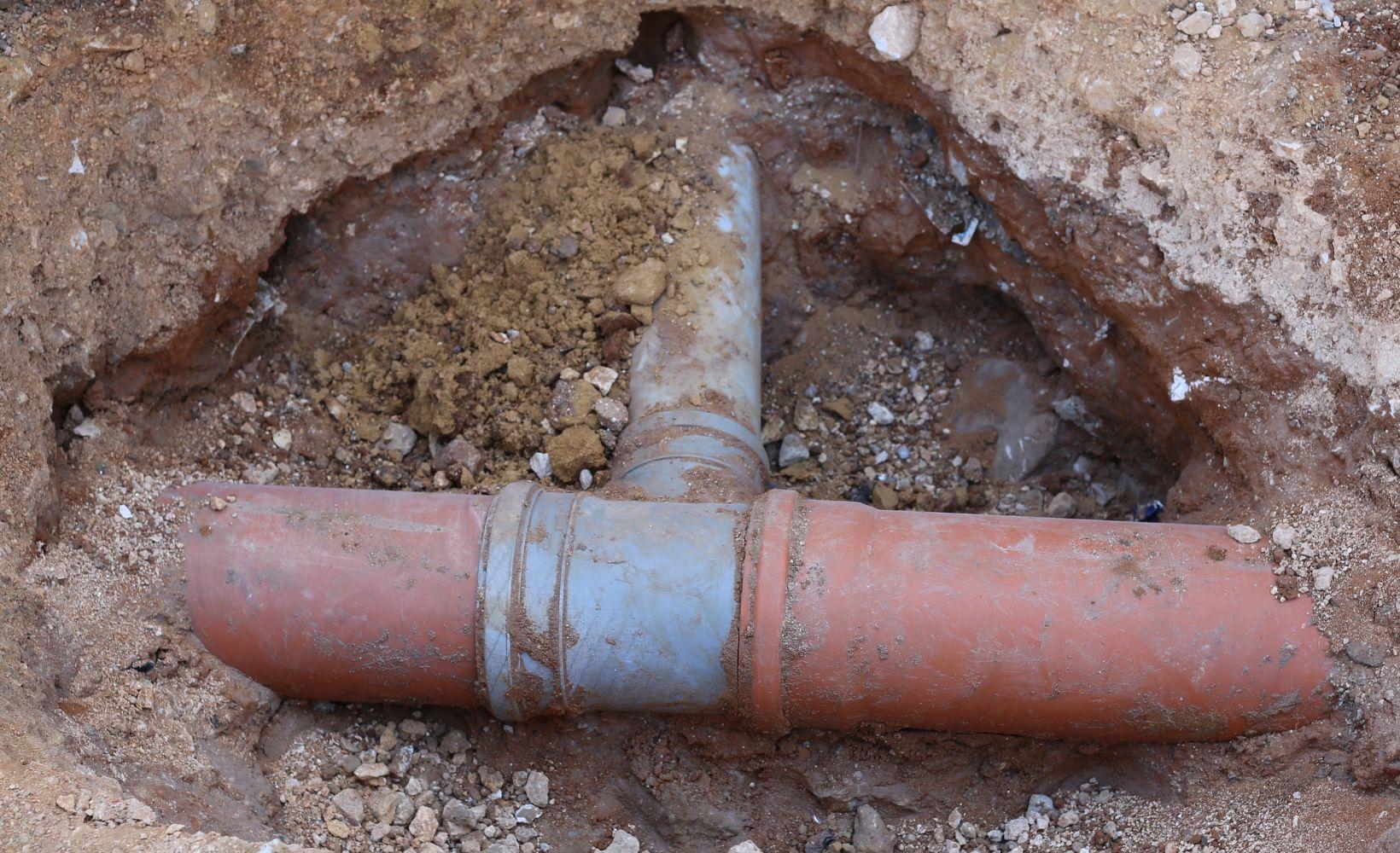 besoin de déboucher une canalisation à baulne ? contactez nos experts pour un service rapide, efficace et au meilleur prix. intervention d'urgence 7j/7 !