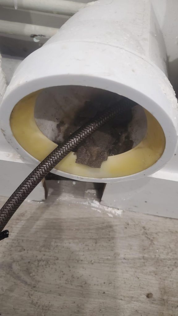 besoin d’un débouchage rapide de canalisation à saint-cyr ? intervention efficace 7j/7 pour tous problèmes d’évacuation, devis gratuit et déplacement en urgence.