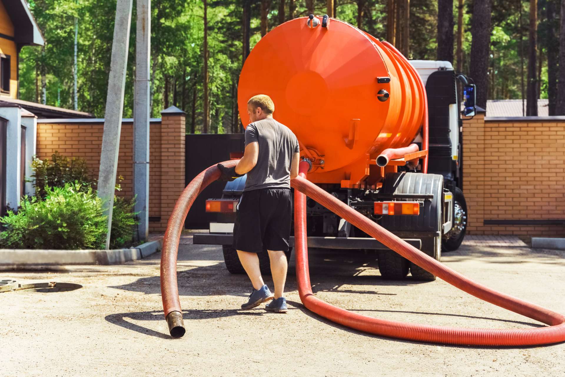 degorgement-canalisation-suresnes-1 Dégorgement canalisation Suresnes (92150) : solution rapide et efficace pour vos urgences