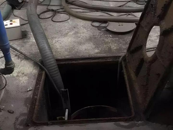 degorgement-canalisations-91410-2 Dégorgement canalisation à Chatignonville (91410) : solution rapide pour des canalisations débouchées efficacement