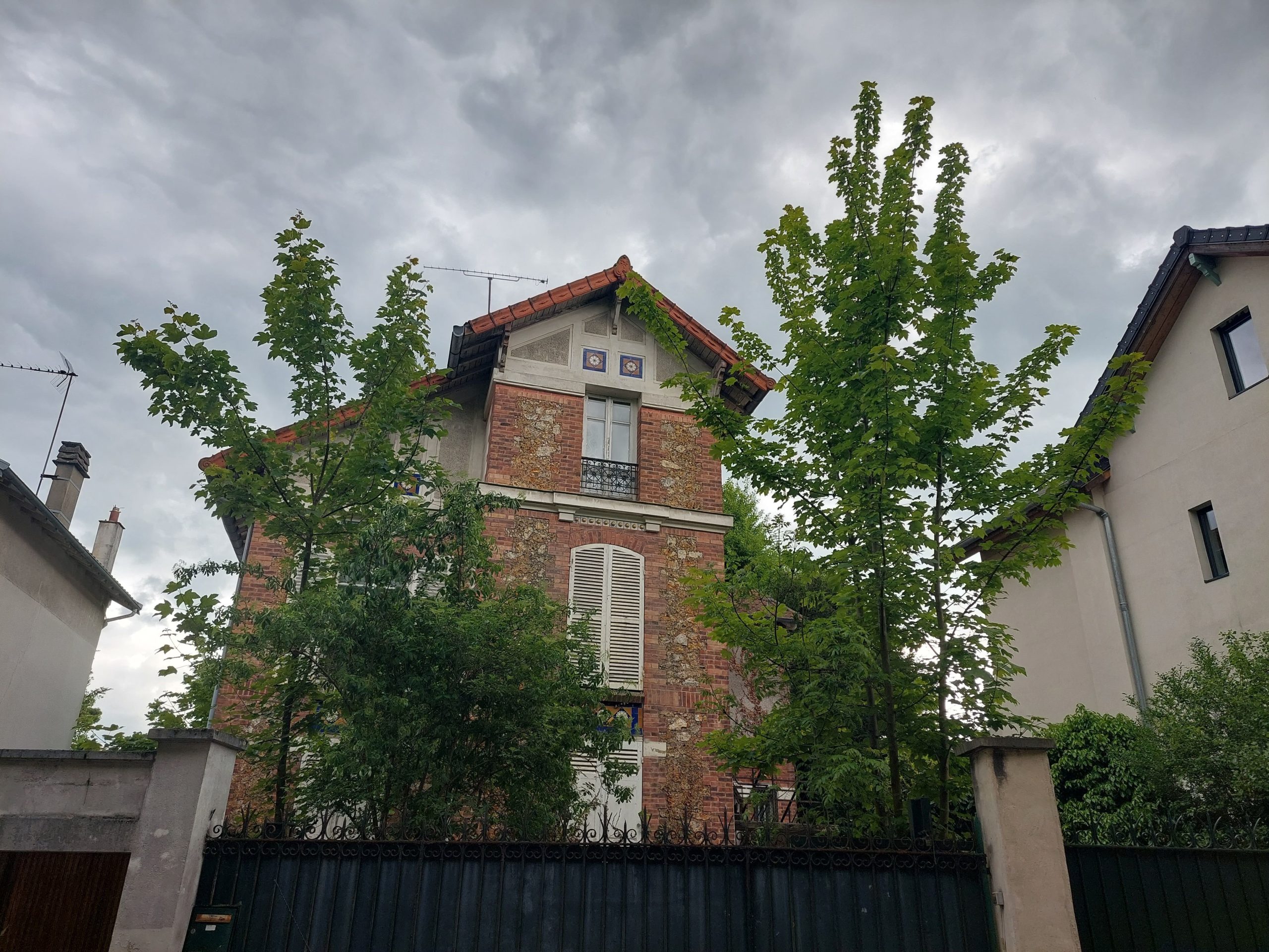 degorgement-rapide-ville-davray-2-scaled Dégorgement canalisation à Ville-d’Avray : intervention rapide pour des canalisations débouchées sans stress