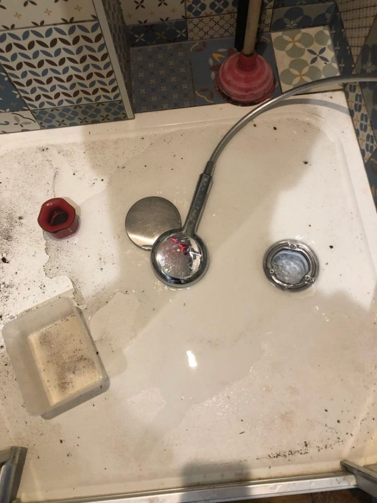 besoin d'un service de dégorgement wc à saclas ? intervention rapide et efficace pour déboucher vos toilettes et assurer votre confort. contactez nos spécialistes !