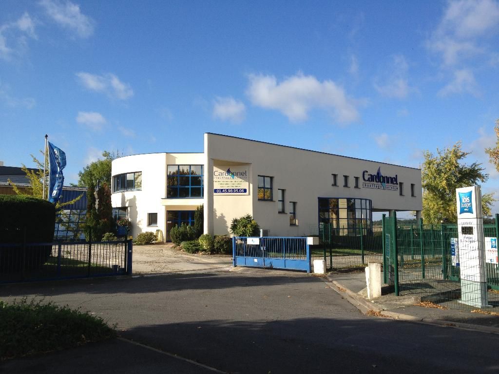 depannage-chauffe-eau-guillerval-1 Dépannage chauffe-eau à Guillerval (91690) : profitez d’une intervention rapide et sans surprises