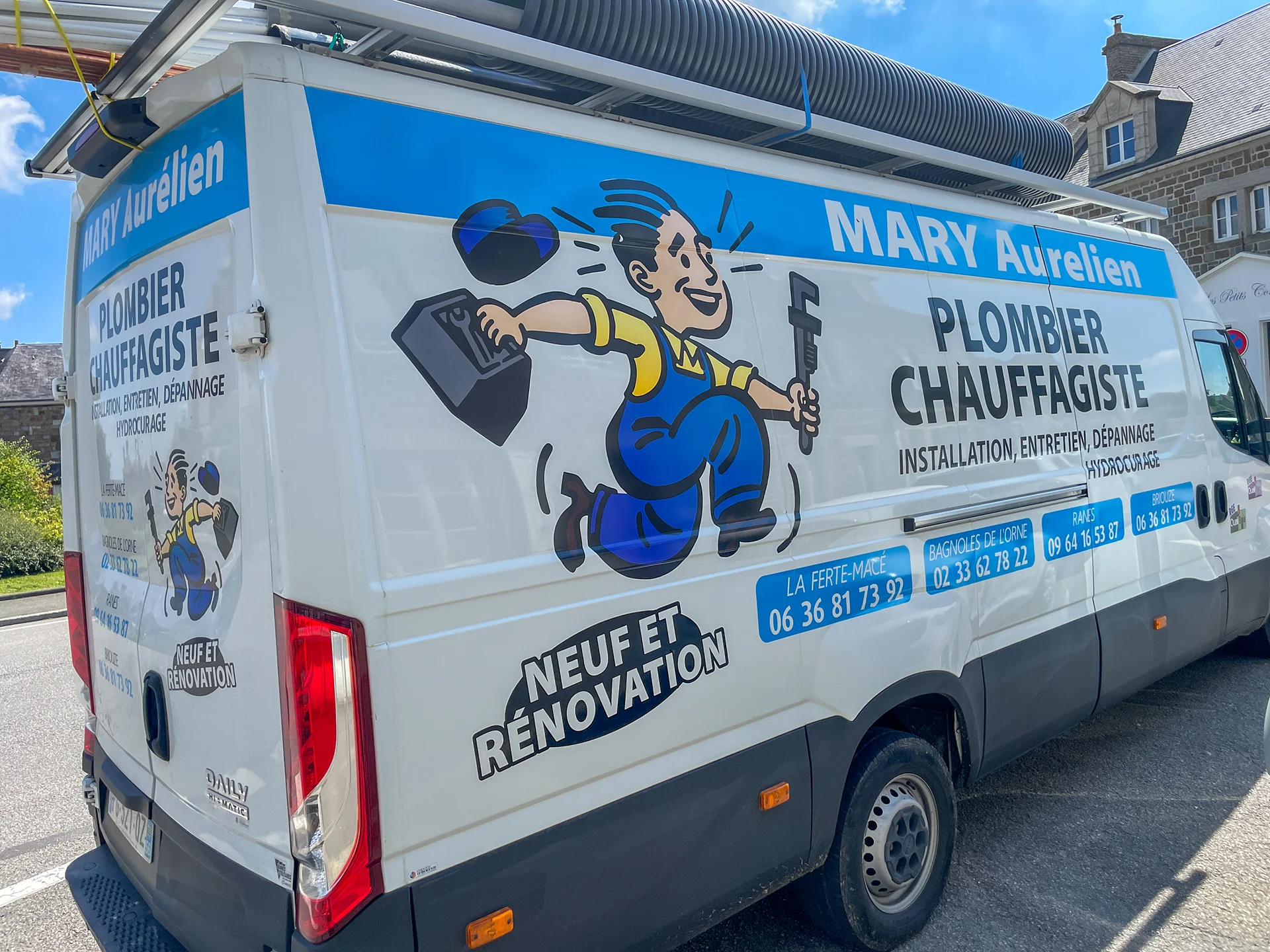 besoin d'un dépannage plombier à la ferté-alais ? intervention rapide et efficace pour toutes vos urgences de plomberie : fuites, débouchages, réparations et installations. contactez un expert local !