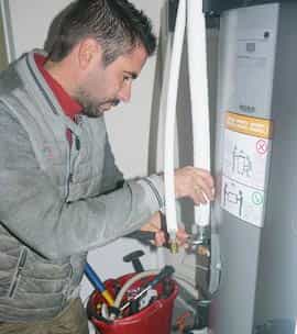 depannage-plombier-urgence-1 Dépannage plombier à Guigneville-sur-Essonne : votre solution rapide et efficace en urgence