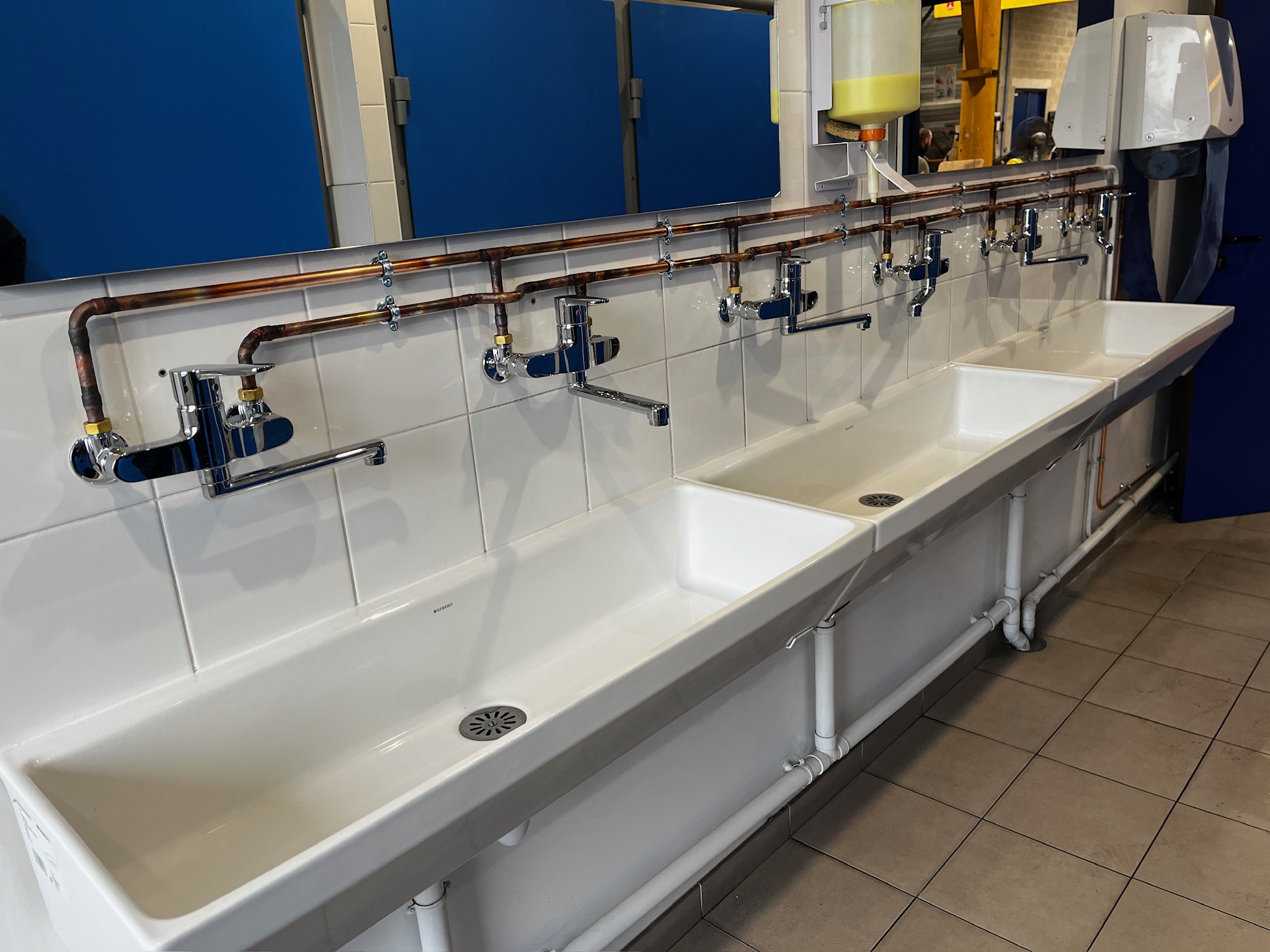 découvrez les tarifs d’un plombier à ollainville : interventions, dépannages, installations et conseils pour estimer le prix de vos travaux de plomberie dans votre région.