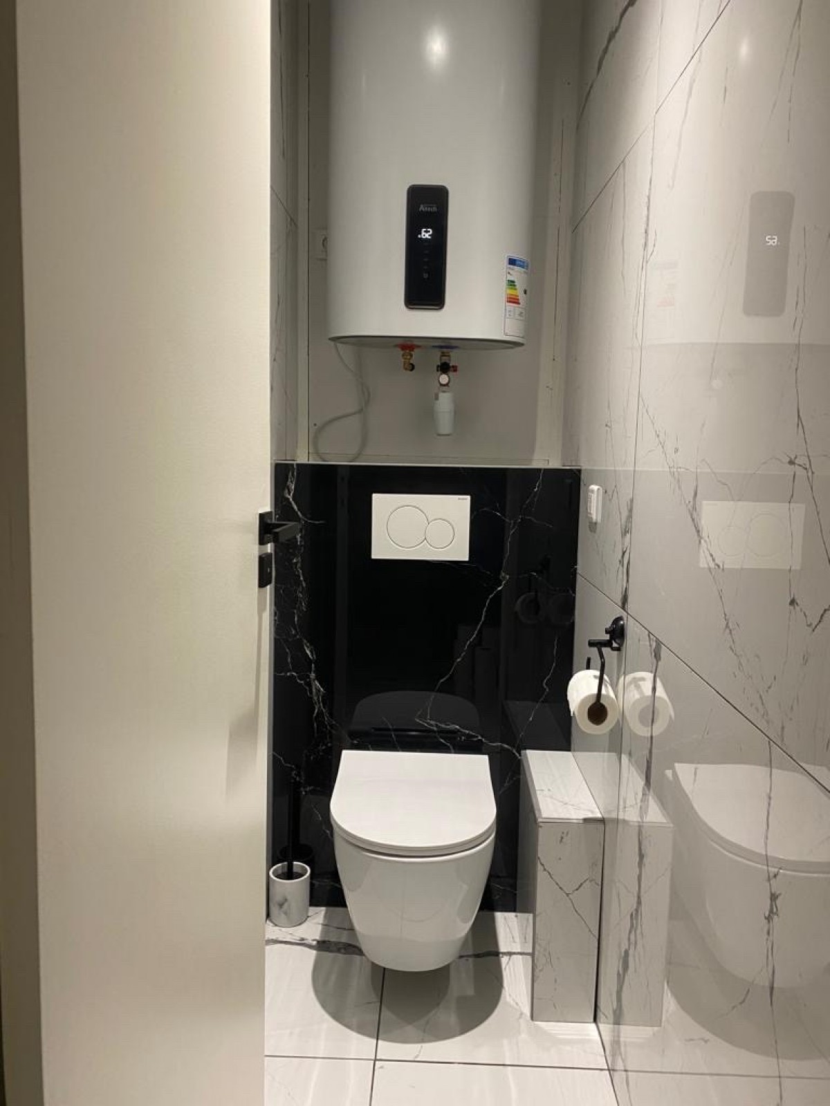 découvrez nos conseils pratiques et étapes essentielles pour remplacer vos toilettes facilement et en toute sécurité. modernisez votre salle de bain rapidement avec notre guide complet pour changer vos wc.