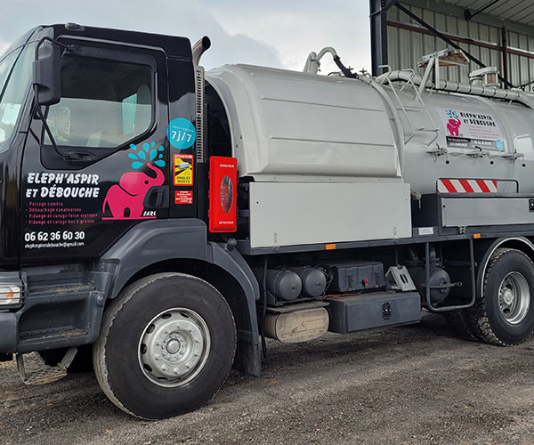 debouchage-express-saint-pierre-du-perray-1 Débouchage express de canalisation à Saint-Pierre-du-Perray : retrouvez un écoulement parfait rapidement