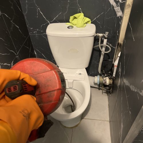 debouchage-wc-nogent-sur-marne-1 Dégorgement wc à Nogent-sur-Marne : solution rapide et efficace pour des toilettes débouchées