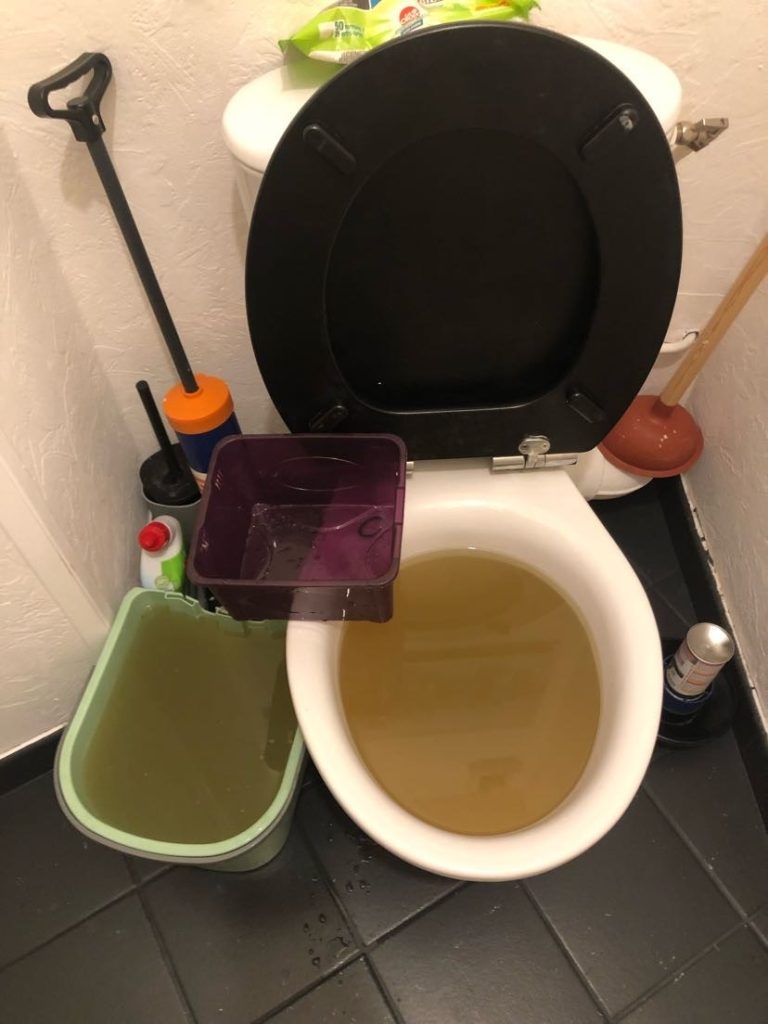 degorgement-wc-creteil-1 Dégorgement WC à Créteil : solution rapide et efficace pour vos urgences sanitaires