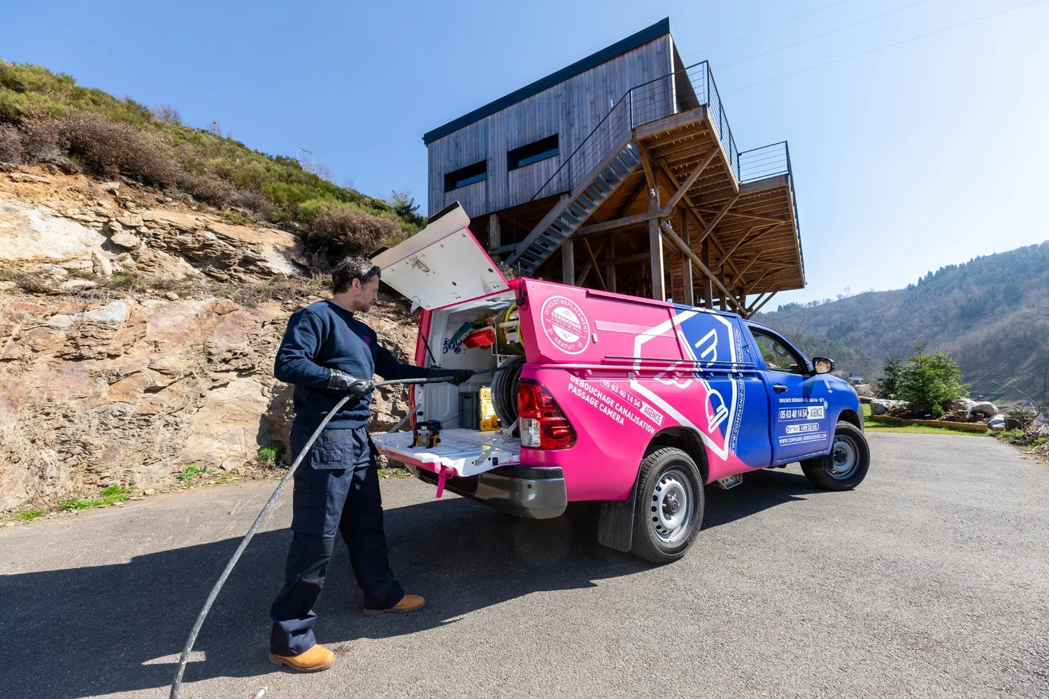 service rapide de dégorgement wc à saint-hilaire : intervention professionnelle pour déboucher vos toilettes et assurer un fonctionnement optimal. devis gratuit, disponible 7j/7.
