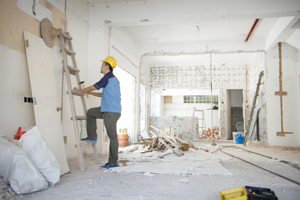 découvrez comment choisir une entreprise de rénovation fiable pour vos projets. conseils pratiques et critères essentiels pour garantir qualité et confiance.